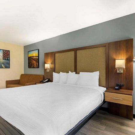 Best Western Salisbury Plaza Екстериор снимка