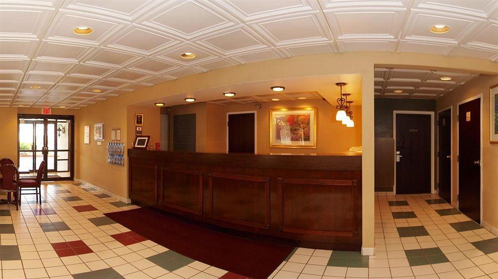 Best Western Salisbury Plaza Екстериор снимка