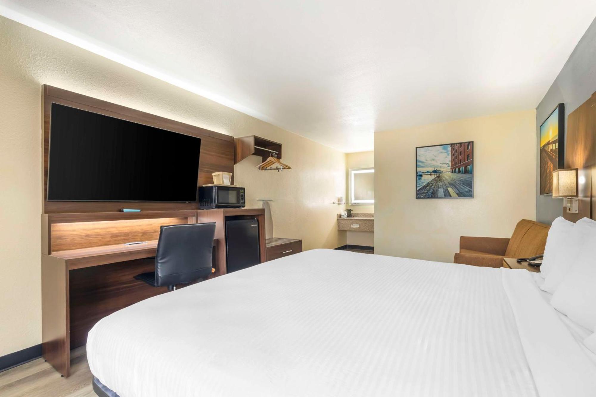 Best Western Salisbury Plaza Екстериор снимка