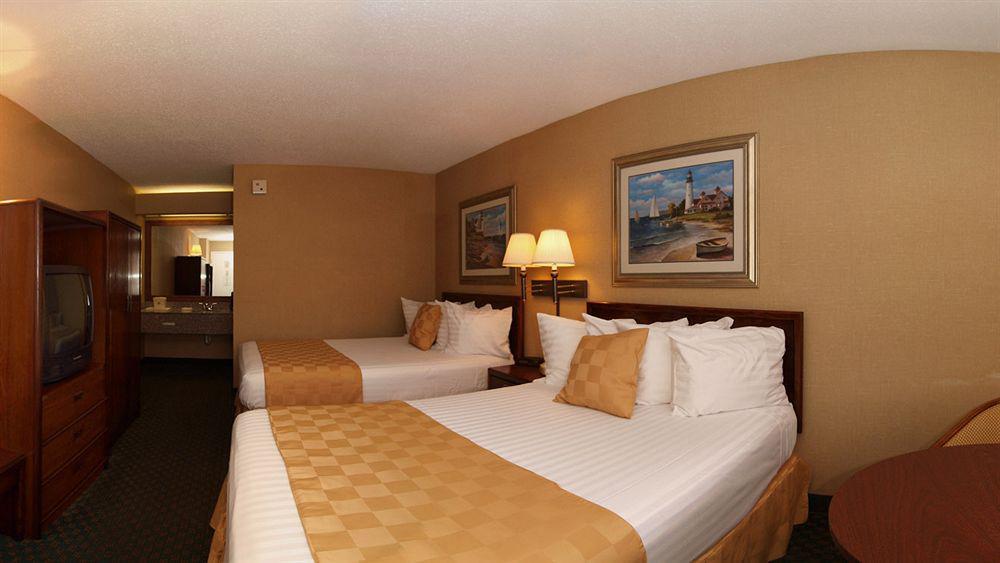 Best Western Salisbury Plaza Екстериор снимка
